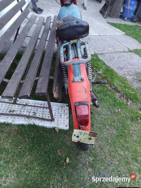Sprzedam komara Do renowacji 1000 pln Odbiór w