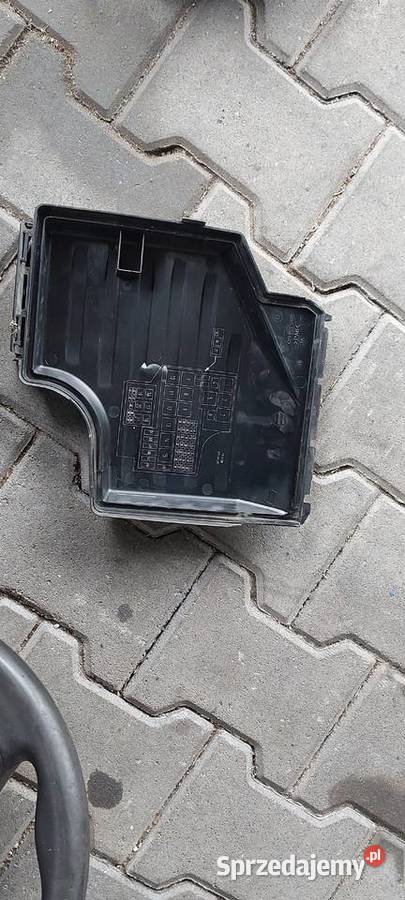 Pokrywa osłona skrzynki bezpieczników Opel Combo Szczecin