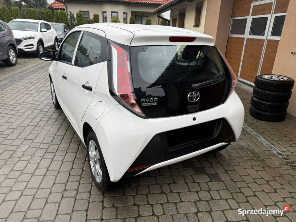 Toyota Aygo 10 69 Klimatyzacja Serwis Hatchback Toyota Orzech