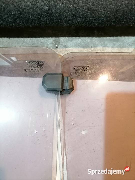 Fiat 126pmaluch szyby uchylne zagłówki tył