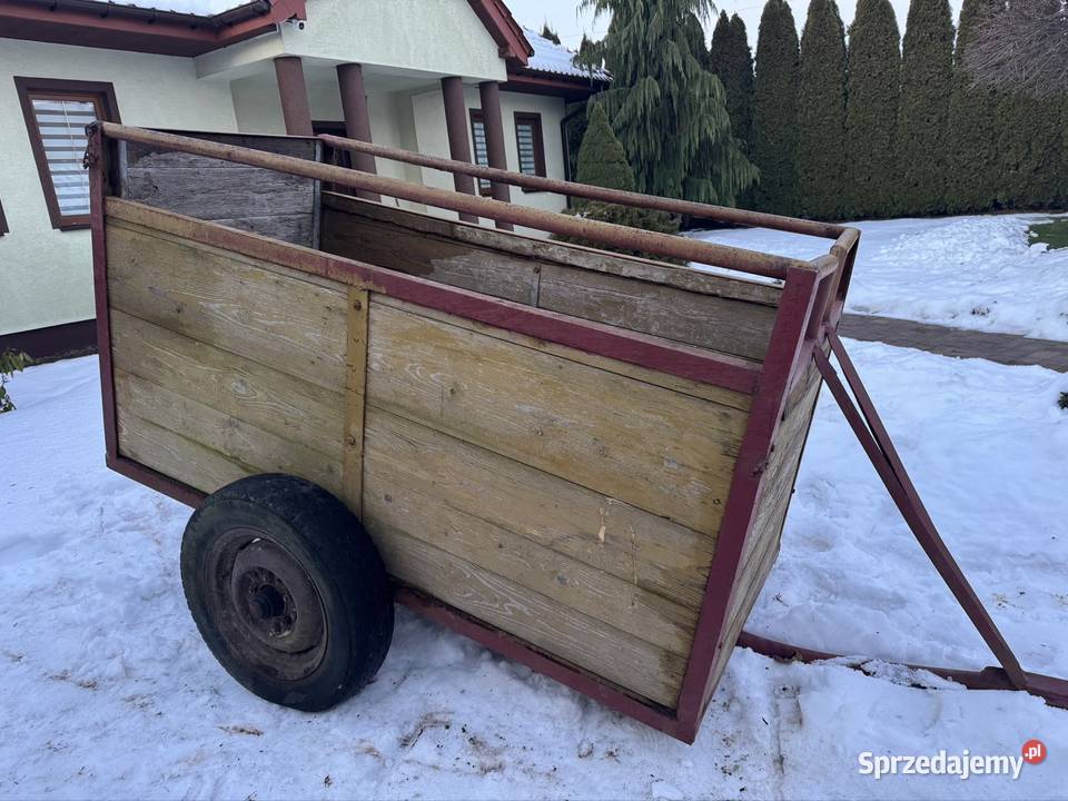 Przyczepa do przewozu zwierząt Kłaj