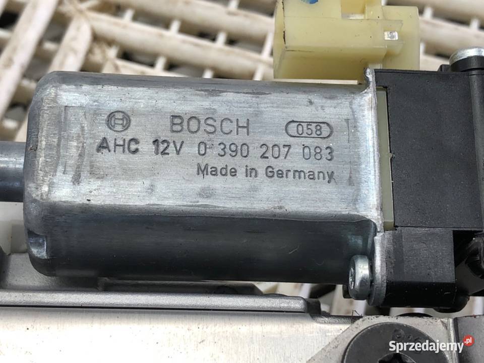 KOLUMNA KIEROWNICZA BMW G30 6894879 Kolumny kierownicze