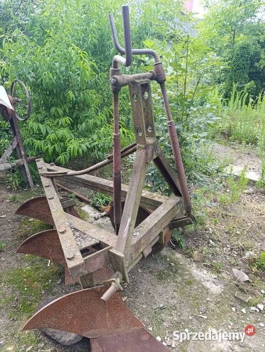 Plug 3skibowy Pługi Jasionka sprzedam