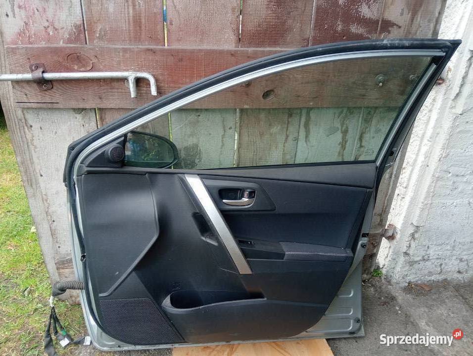 Tanio drzwi Toyota Auris 2 Wołomin sprzedam