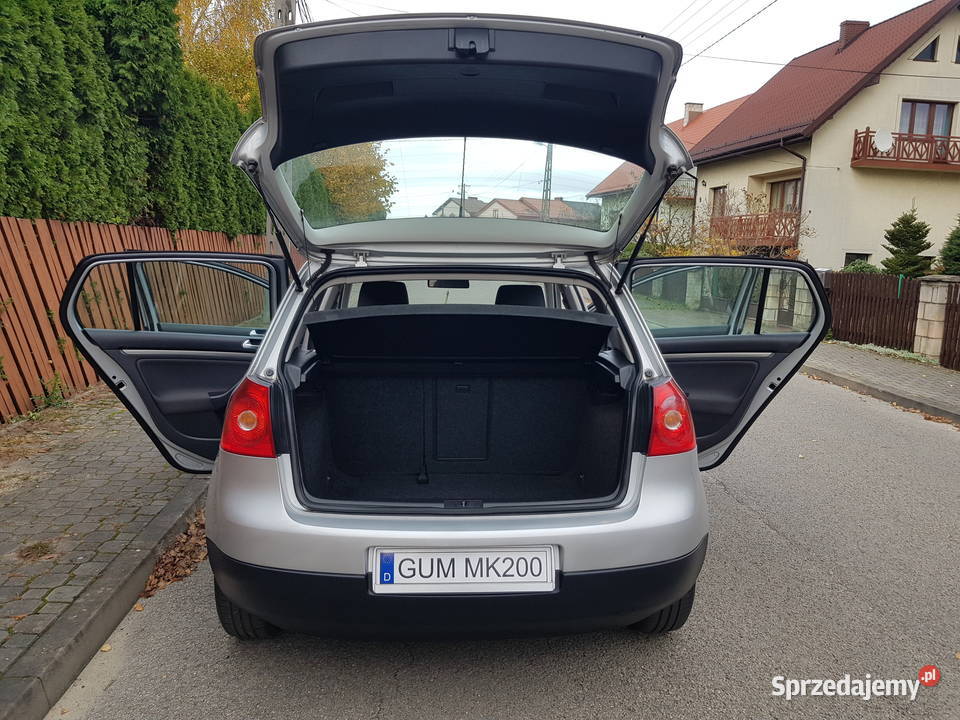 VW GOLF V 16B Mpi OPŁACONY Z NIEMIEC FULL STAN Końskie