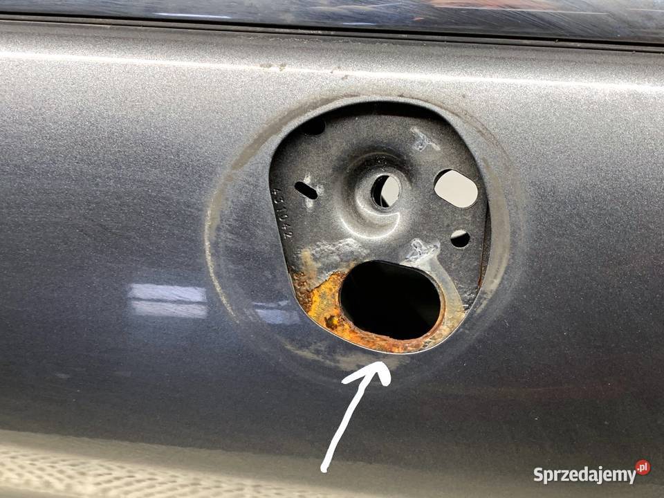 DRZWI PRAWY PRZÓD FORD FIESTA MK7 Hatchback sprzedam