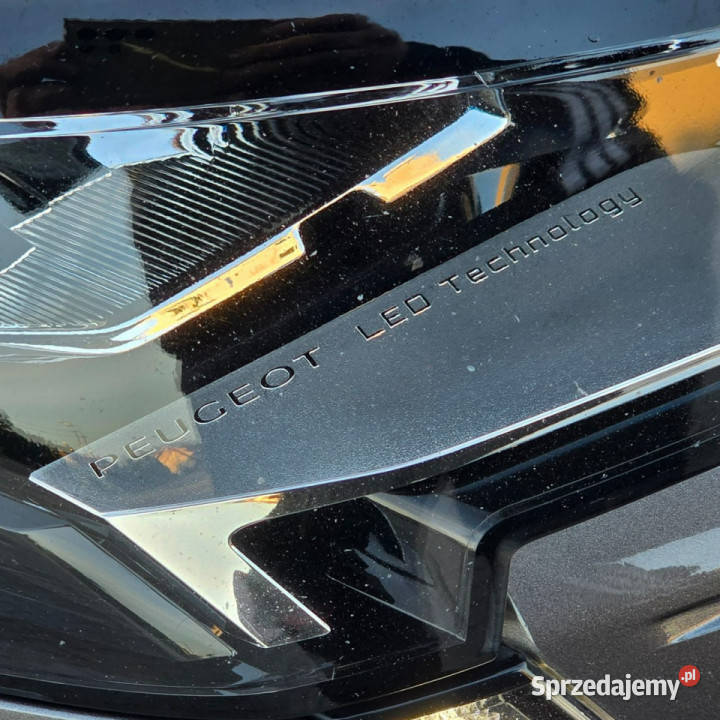 Peugeot 5008 Peugeot 5008 II 12 Benzyna 130 7 gniazdo USB Ostrów Mazowiecka