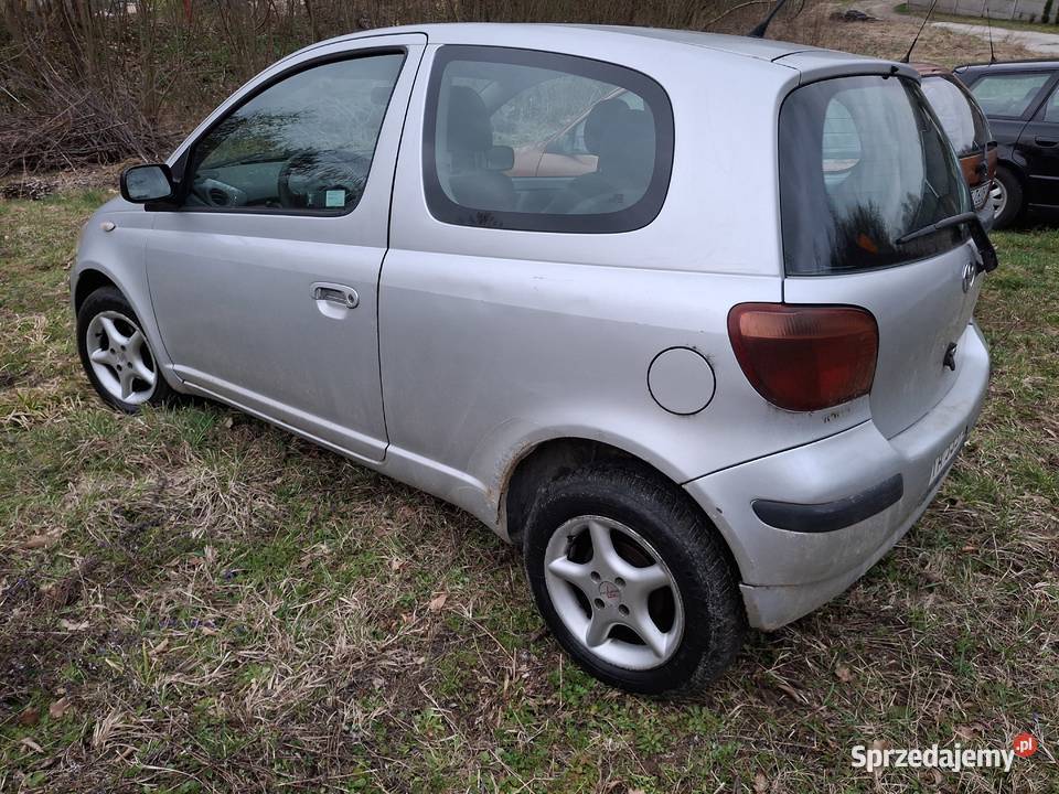 Toyota Yaris klima części całość małopolskie Chojnik