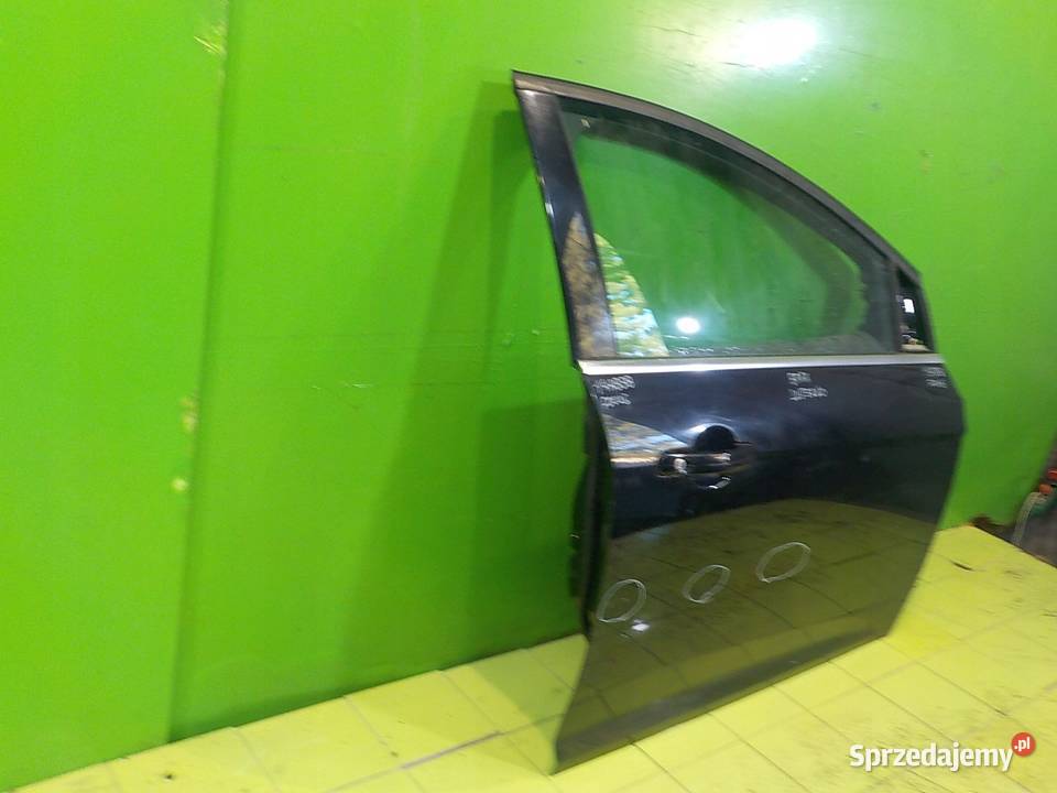 FORD FORD FOCUS MK3 11r HB 5D drzwi prawe przod Suków