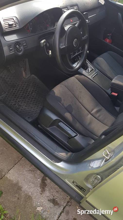VW passat b6 klima czujniki parkowania srebrny Passat Tuchów