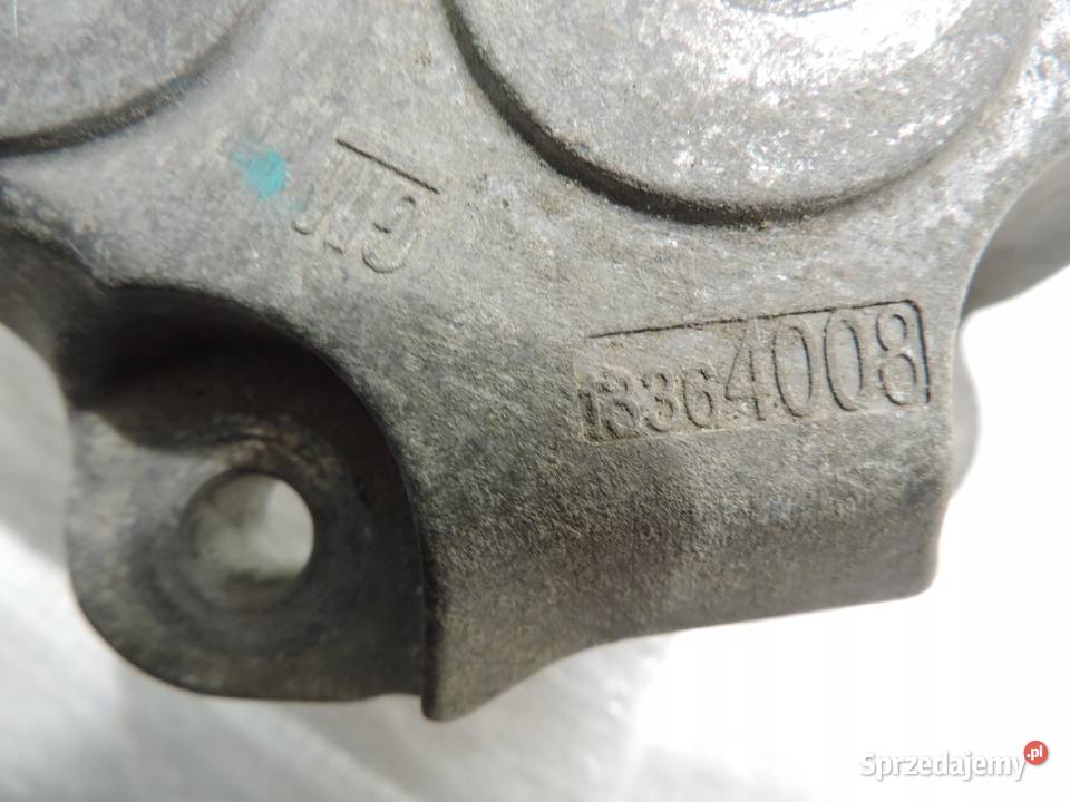 ŁAPA SKRZYNI OPEL ASTRA K 10 TURBO 13364008