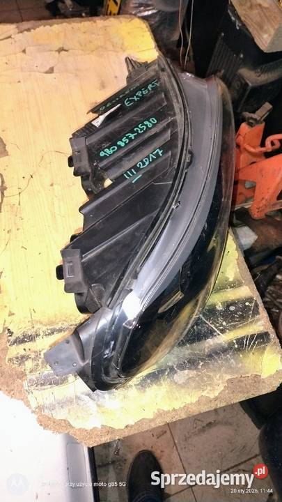Lampa przednia prawa Peugeot 3 2017 expert prawe dolnośląskie Lubin sprzedam