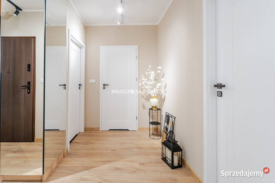 Mieszkanie 465m2 2 pokoje Kraków Prandoty blok