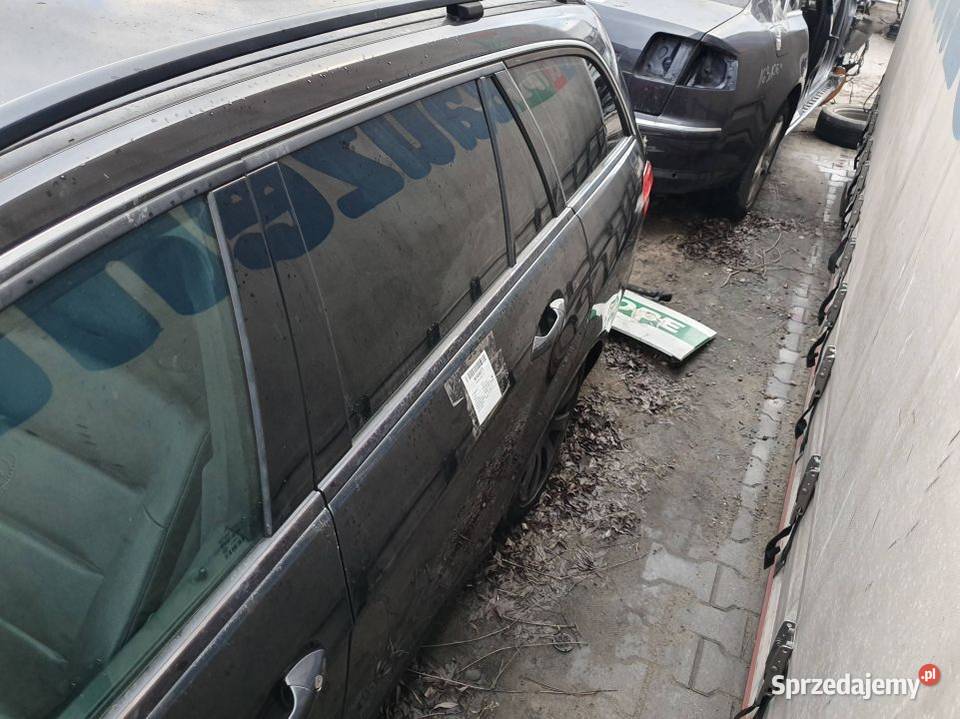 DRZWI LEWE TYŁ MERCEDES EKLASA W212 KOMBI Pozostałe Lipno