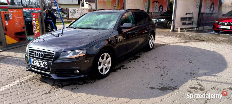 AUDI A4B8 AVANT 20 TDI SLINE Korczyna