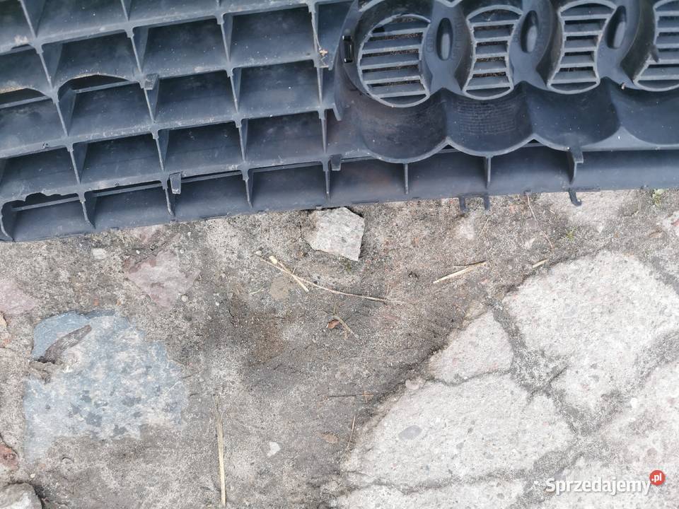 Grill atrapa chłodnicy audi TT 9805 8N0853653 osobowe Karoseria Międzychód sprzedam