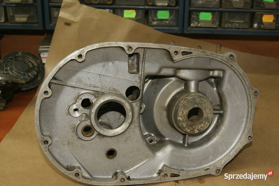 ZUNDAPP DB 200 DBK 200 DB 250 SILNIK KARTERY