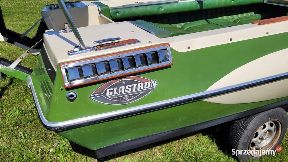 Łódź motorową Glastron v174 Bayflite