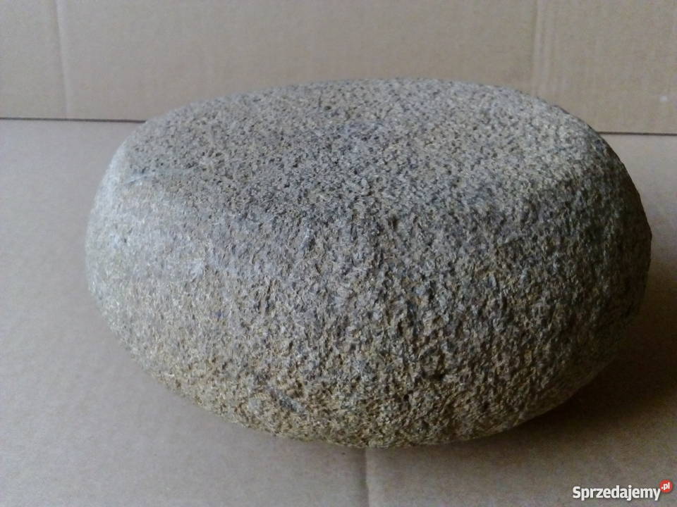Ciekawy kamień polny Przypomina bochenek chleba Dekoracje i ozdoby Brwinów