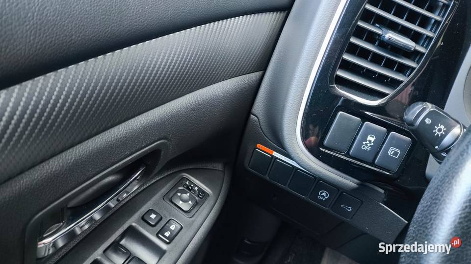 Mitsubishi Outlander 23 DID Intense 4WD 2013r Outlander Mitsubishi Rzeszów