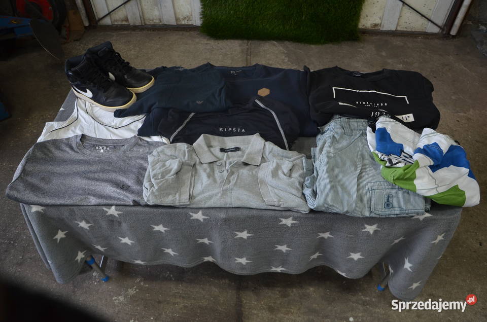 Ubrania Buty Koszulki Spodenki SweterWyprzedaż Pozostałe Kielce