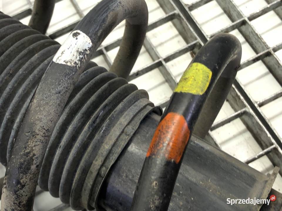 AMORTYZATOR PRAWY PRZÓD ZE SPRĘŻYNĄ HYUNDAI i20 podkarpackie