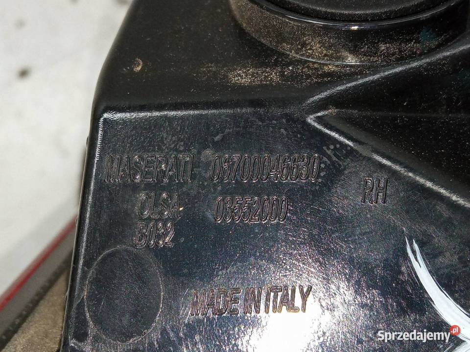 LAMPA TYŁ W KLAPĘ PRAWA EU 06700046630 Maserati