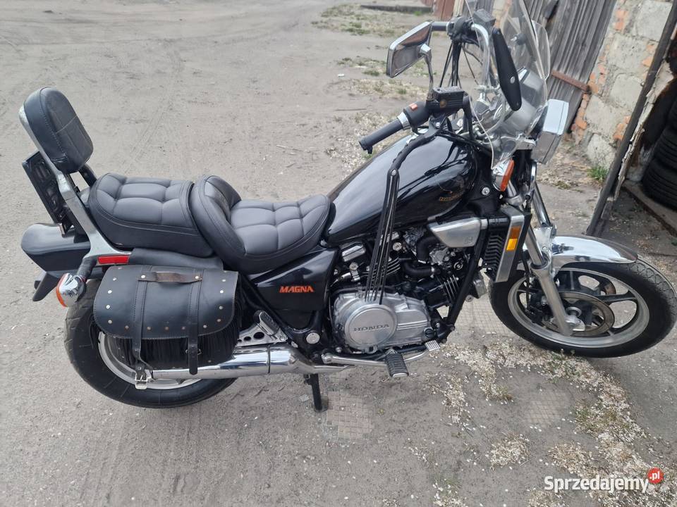 Honda Magna V4 Wersja USA 92 kujawsko-pomorskie Tuchola sprzedam