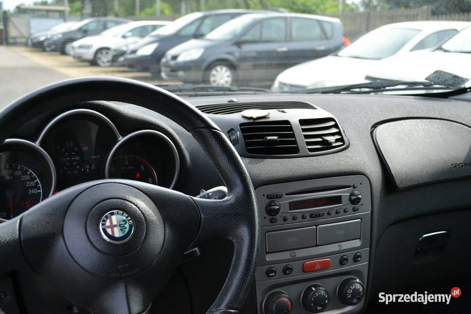 Alfa Romeo 147 Alfa Romeo 147 19JTD czarny 147 Częstochowa