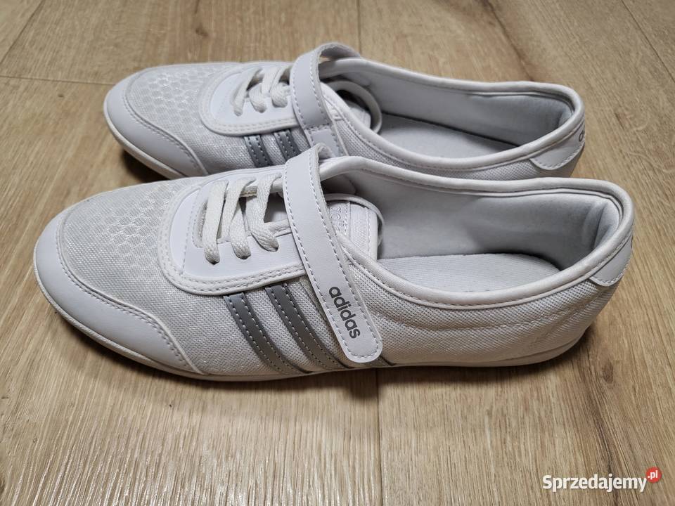 Białe niskie sneakersy adidasy trampki baleriny mazowieckie Warszawa