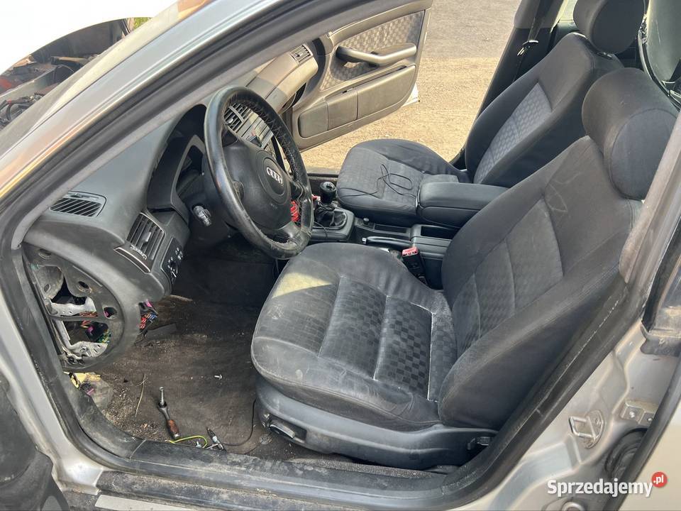 Tapicerka Boczki drzwi przód i tył Audi A6 C5 Sosnowiec