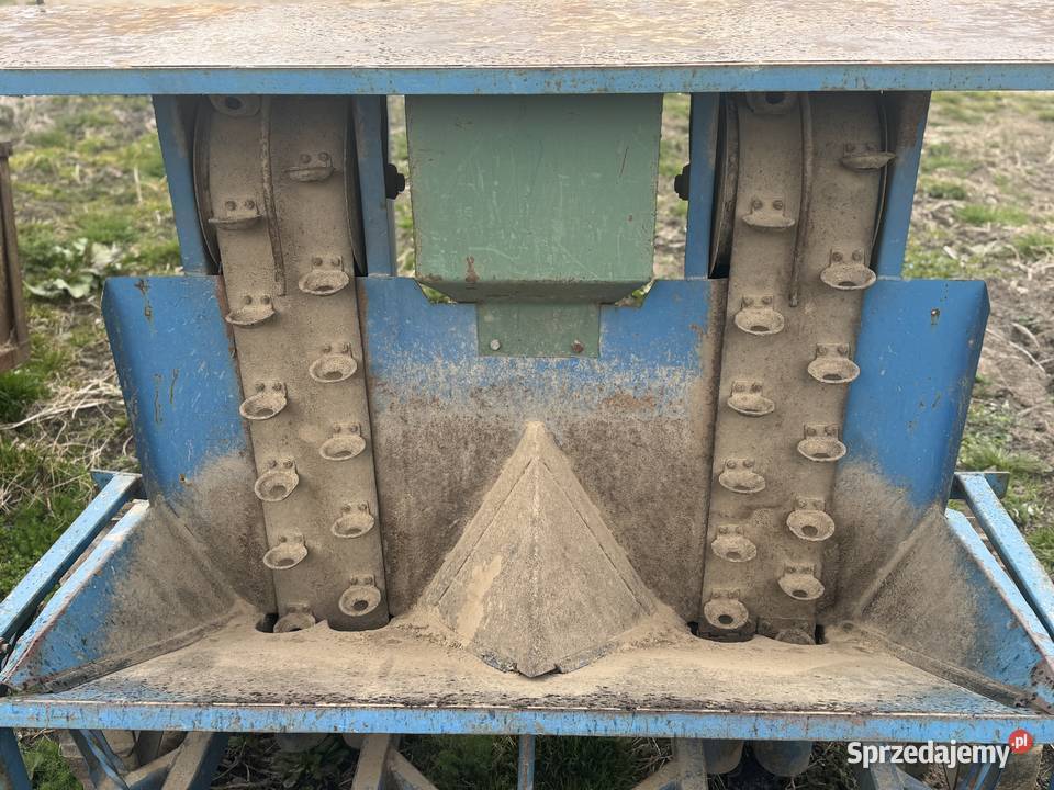 Sprzedam sadzarkę 2 rzędowa Warta