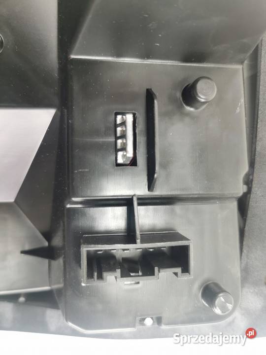 LAMPA LEWY TYŁ ROVER 75 19992005 XFB101310
