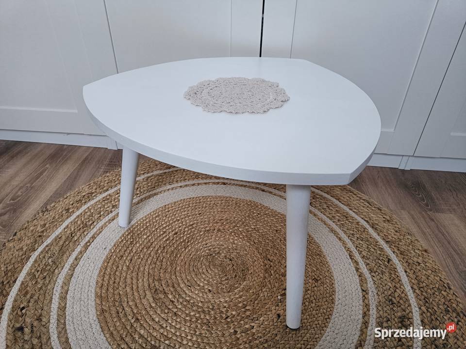 STOLIK kawowy biały trójkąt na 3 nogach Ława Meble Brzostek