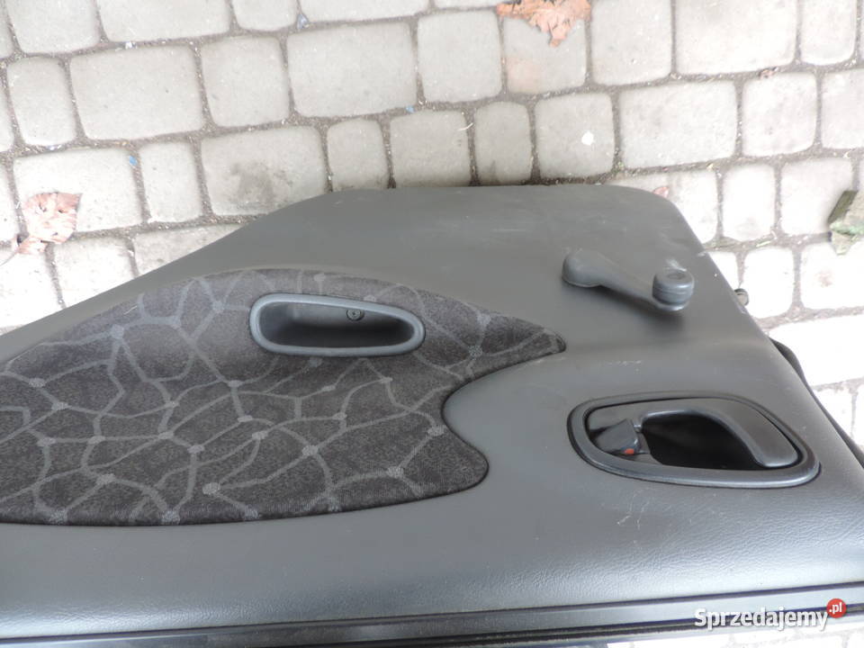 DAEWOO LANOS DRZWI PRAWY TYŁ SEDAN osobowe Nowy Sącz