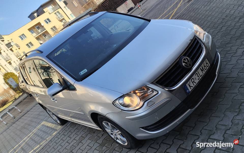 Volkswagen Touran 20 TDI 2007r Trendline Touran Wola Radziszowska