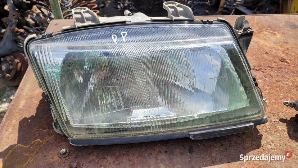 Lampy przód Saab 93