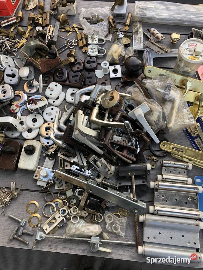 Okucie meblowe zamek zasuwa zestaw starym Pozostałe wielkopolskie Poznań