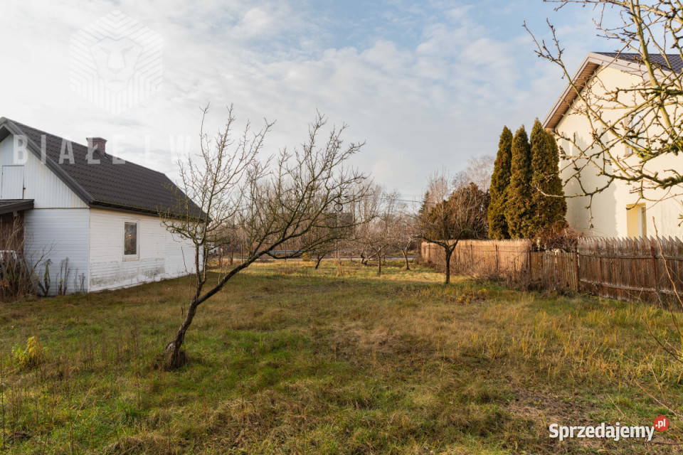 Dom wolnostojący na sprzedaż Ustanów 38m 1400m2