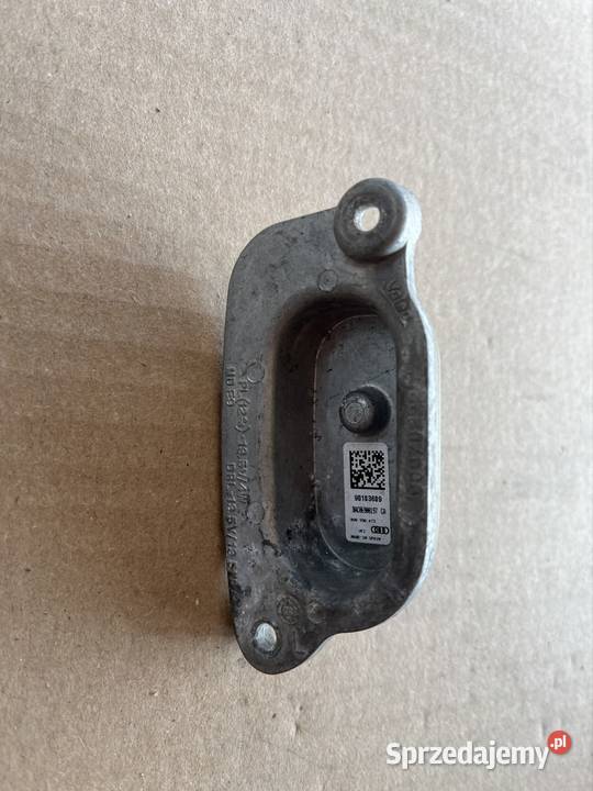 AUDI A3 DIODA ŚWIETLNA Z RADIATOREM 8V0998473