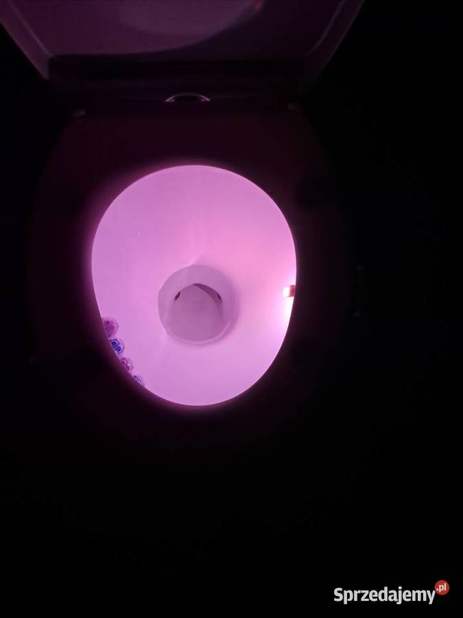 nowe lampki 18 kolorów do WC uruchamiane Sandomierz