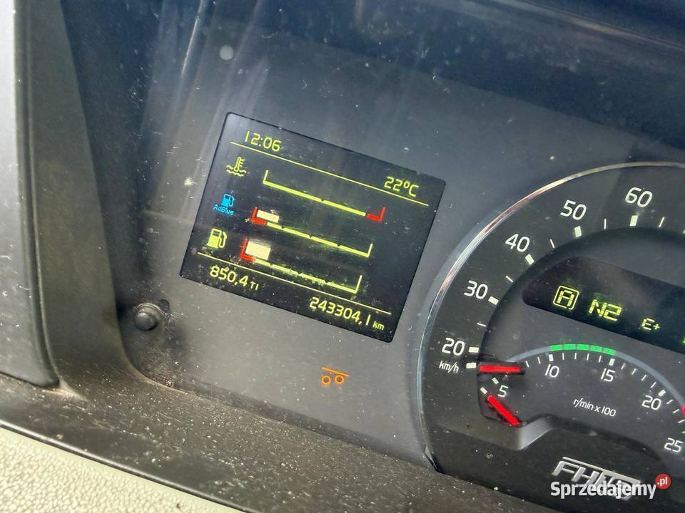 Auto do przewozu bydła żywca zwierząt Volvo FH16