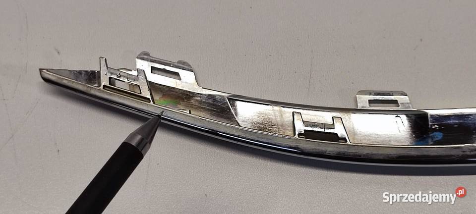 VW TIGUAN II LISTWA ARAPY GRILLA PRZÓD