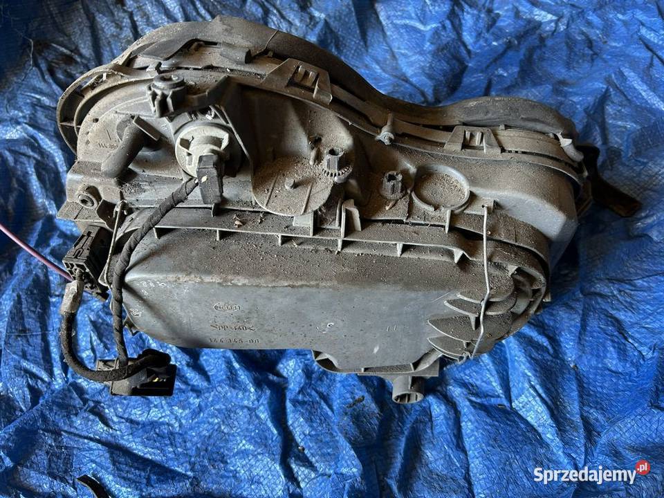 MercedesBenz E W210 Lampa przednia Lewa Europa osobowe dolnośląskie Bolesławiec