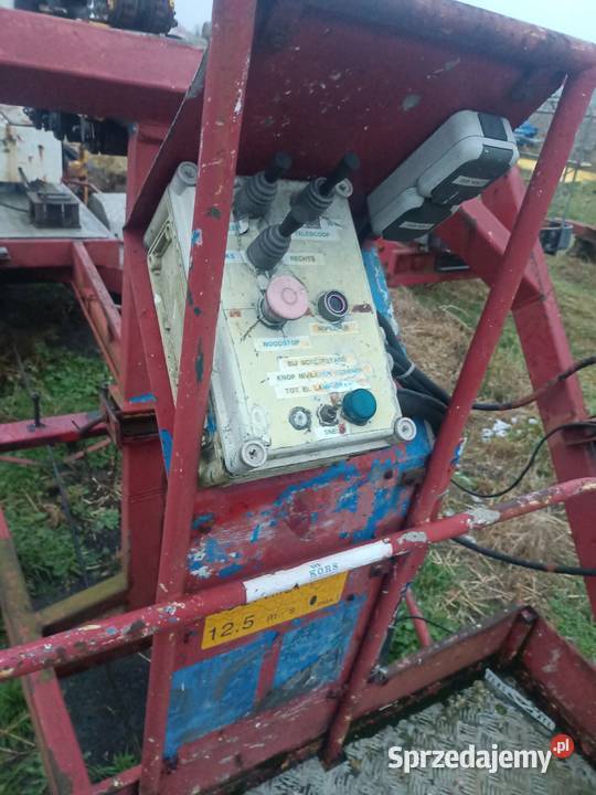 podnośnik koszkowy zwyżka łódzkie Bobrowniki sprzedam