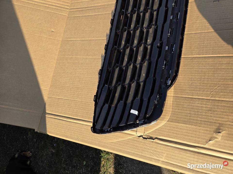 Grill Atrapa chłodnicy Ford Puma 2456978 osobowe dolnośląskie