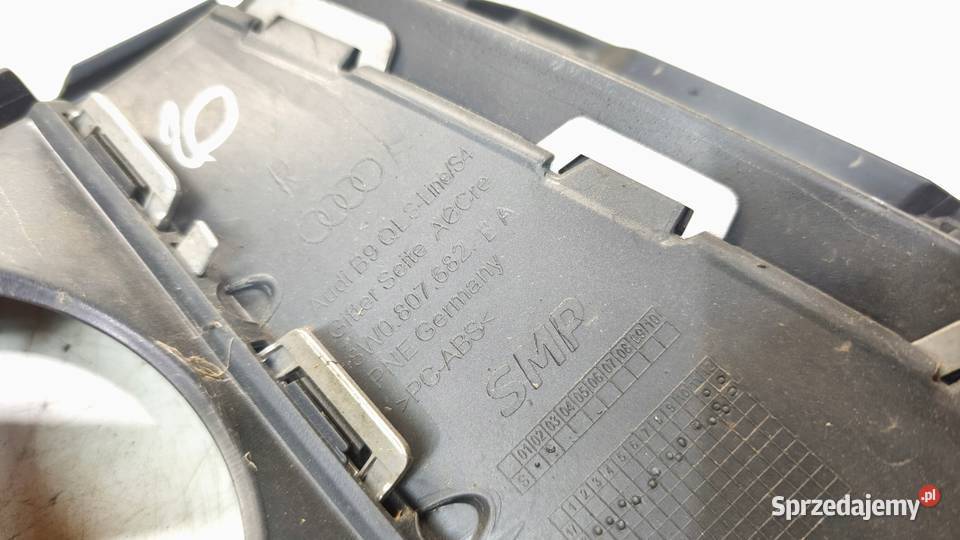 KRATKA ATRAPA ZDERZAKA PRAWA AUDI A4 B9 S LINE