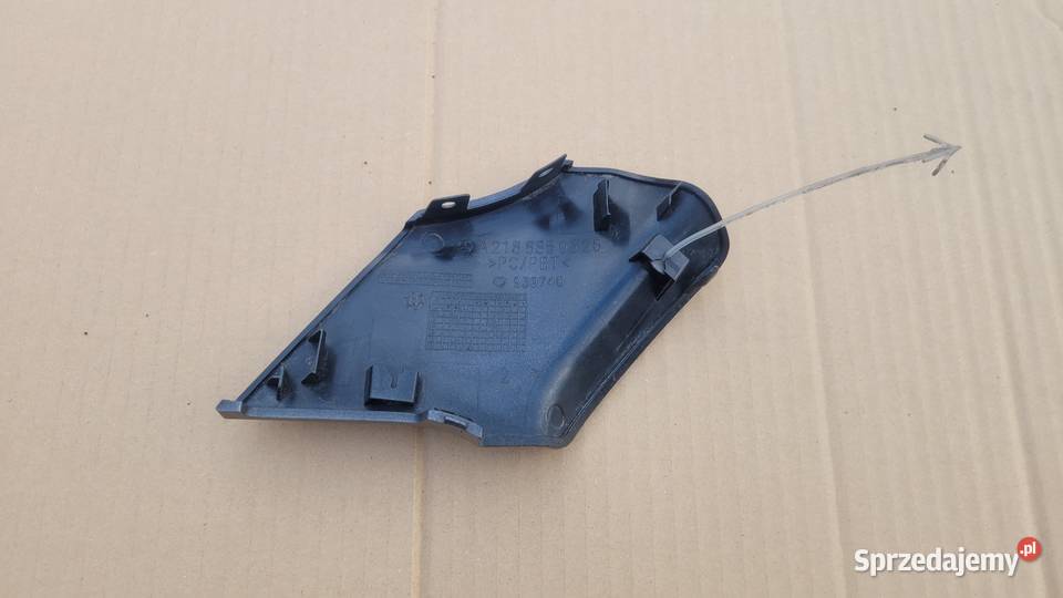 MERCEDES W218 CLS AMG ZAŚLEPKA HAKA ZDERZAKA