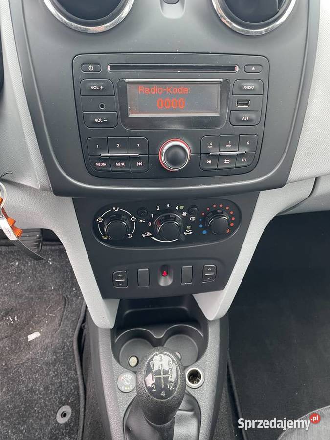 Dacia Sandero 2014r 12 benzyna LPG Tomaszów Mazowiecki