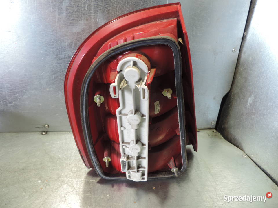 SKODA FABIA 1 HB LAMPA PRAWY TYŁ Nowy Sącz
